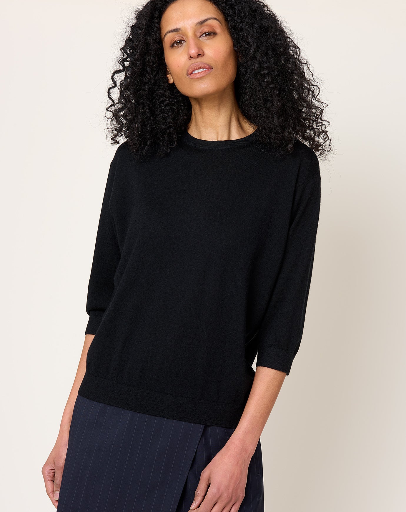 6398 Elbow Crew in Black