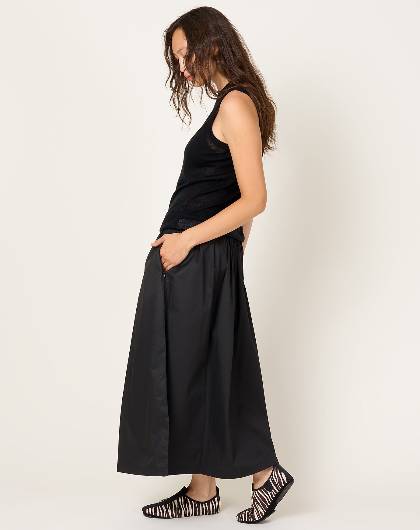 6397 Gathered Skirt in Black