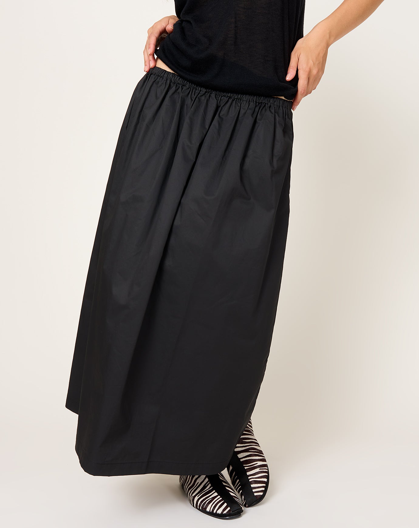 6397 Gathered Skirt in Black