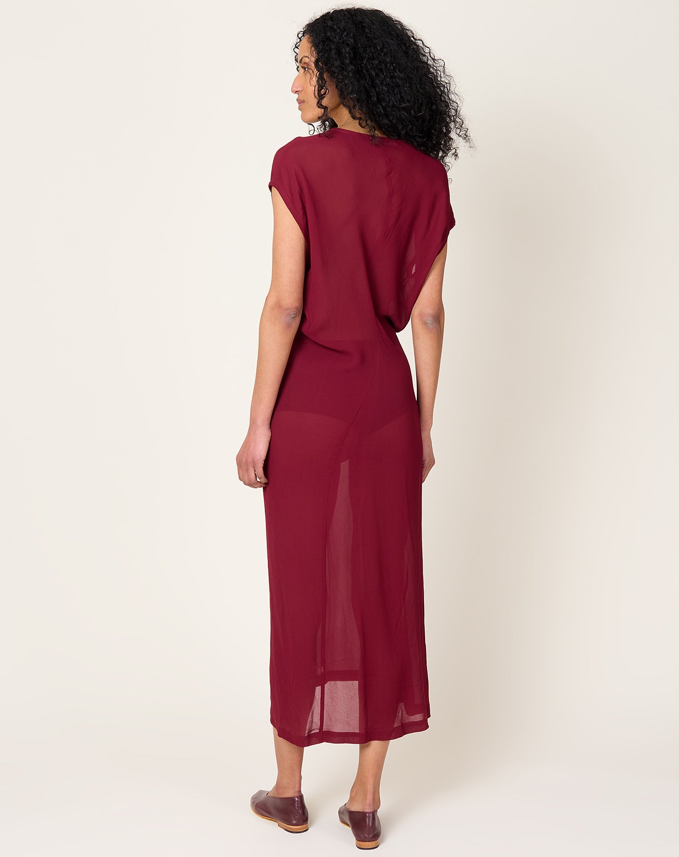 6397 S-Curve Dress in Bordeaux
