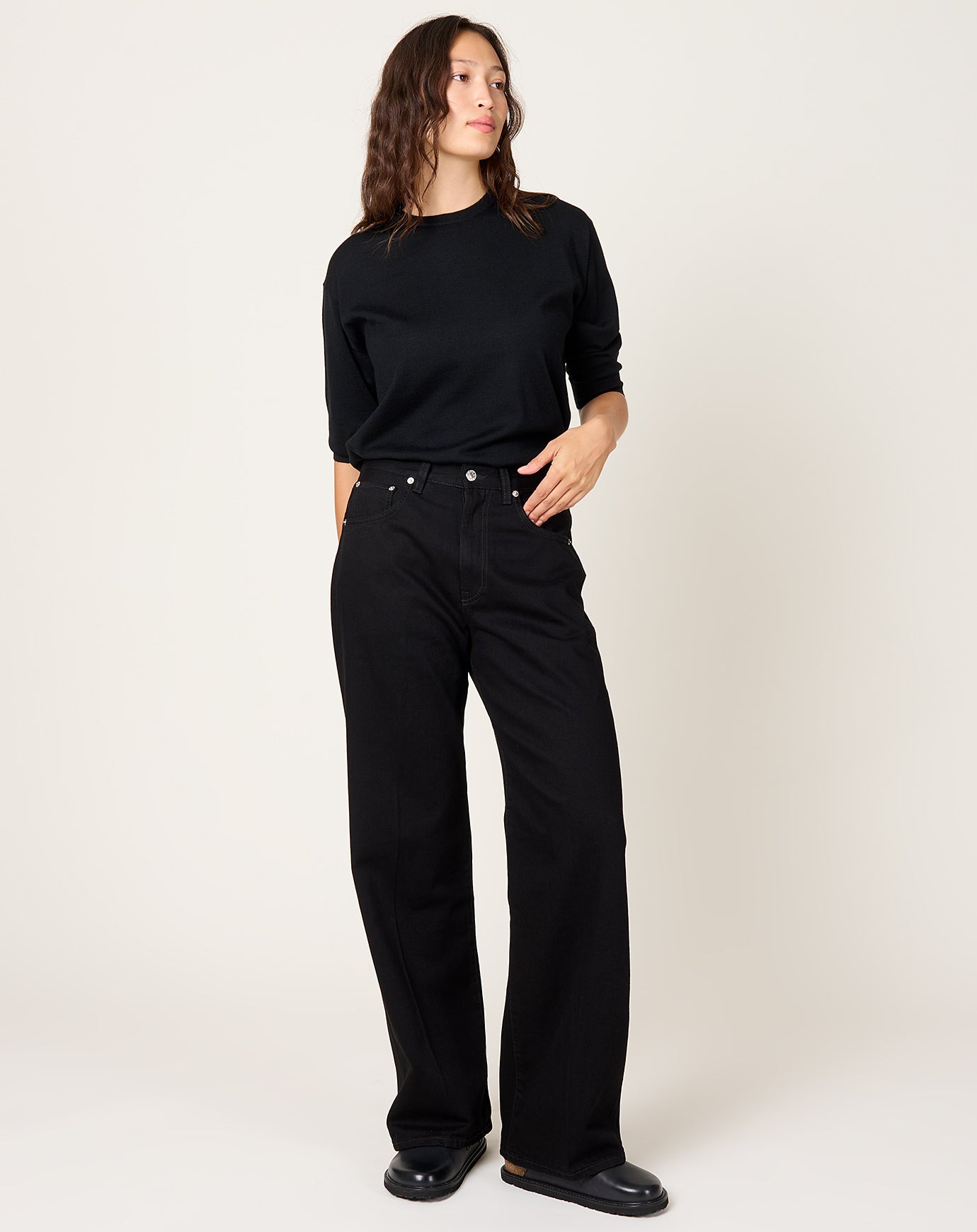 6397 Wide Jean in Stay Black