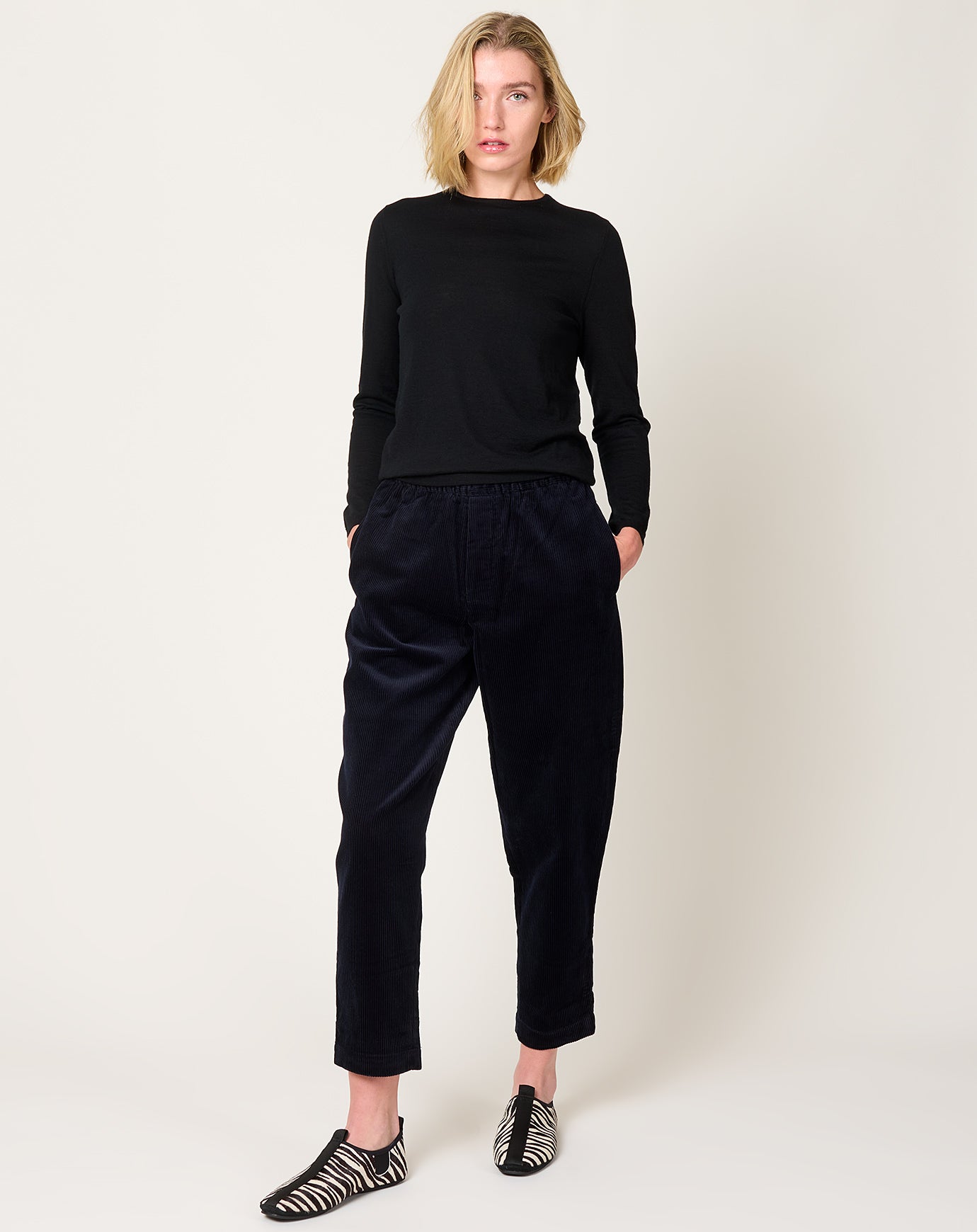 7115 by Szeki Corduroy Elastic Pull-Up Trouser in Black