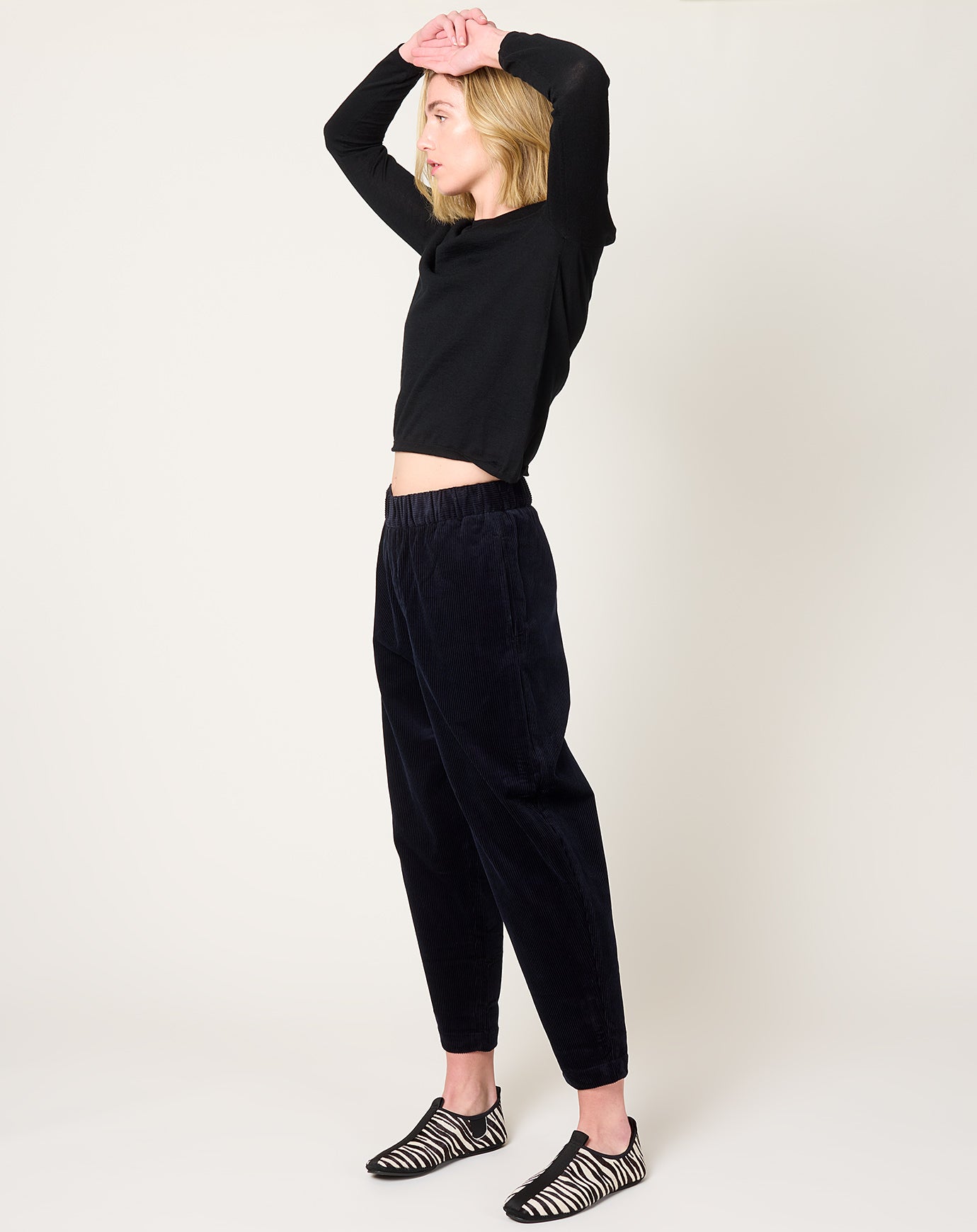 7115 by Szeki Corduroy Elastic Pull-Up Trouser in Black
