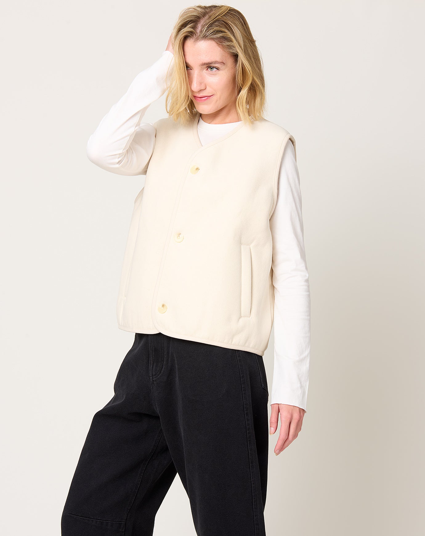 7115 by Szeki Double Faced Canvas Vest in Off White