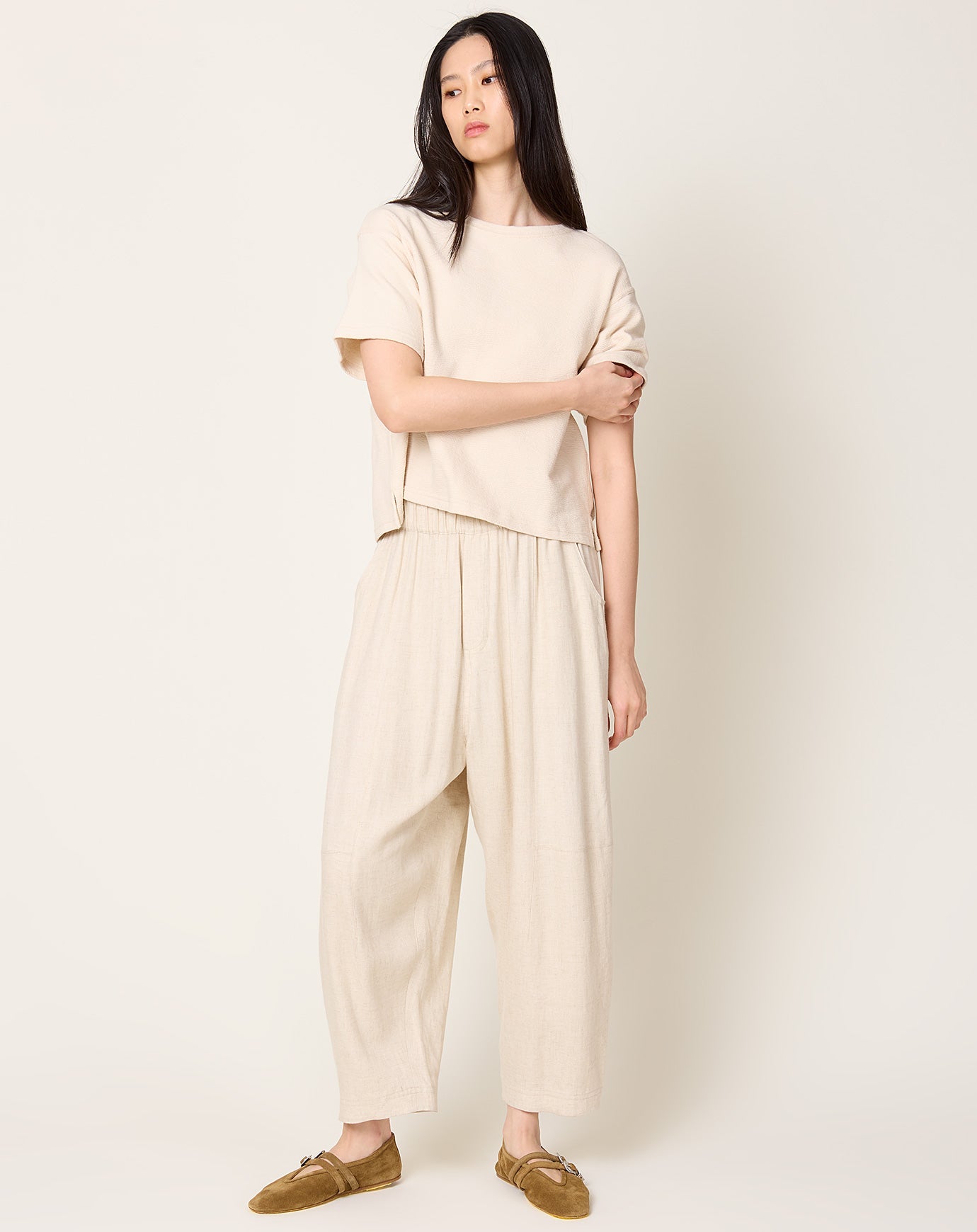 7115 by Szeki Elastic Panel Barrel Trouser in Oatmeal