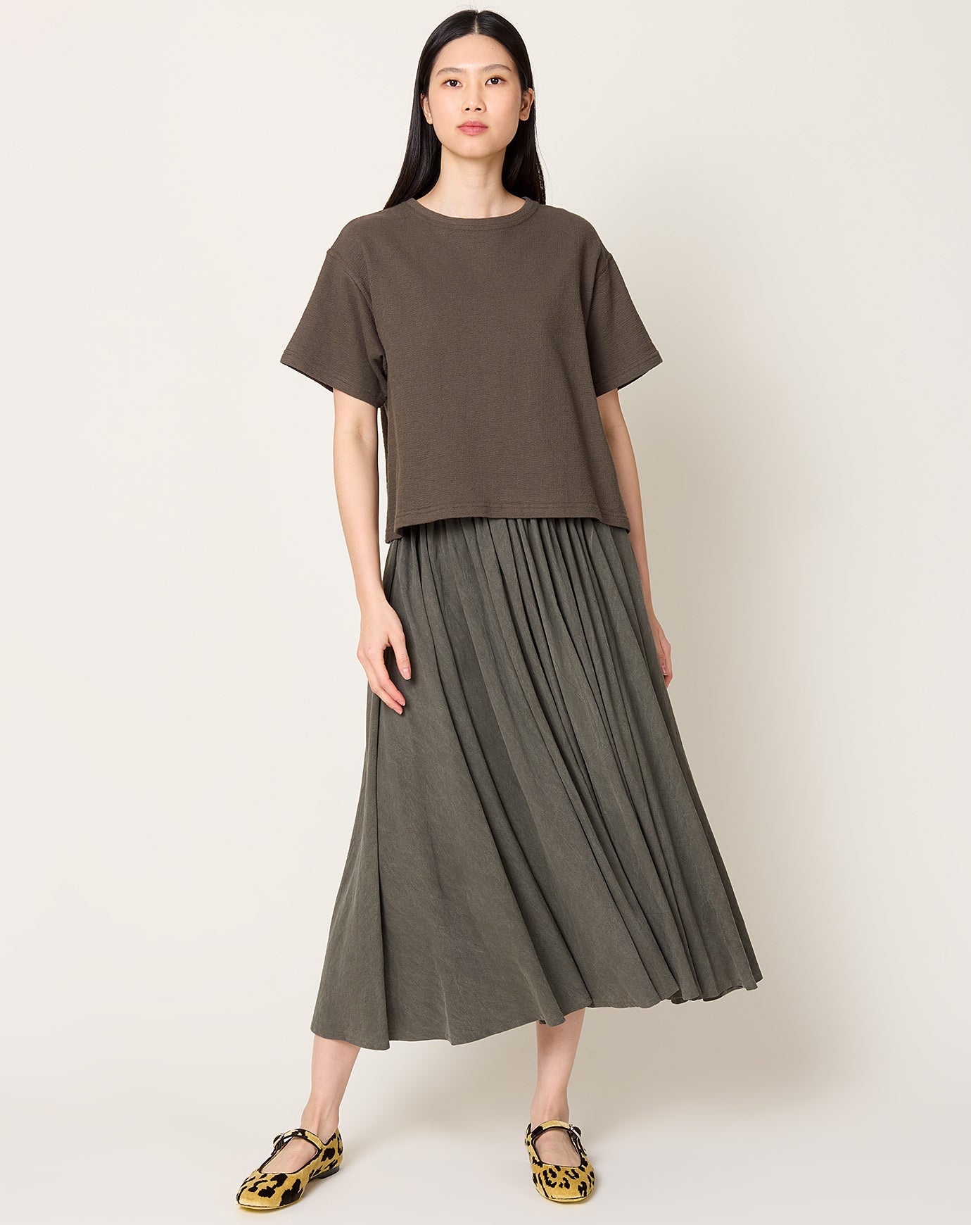 7115 by Szeki Cropped Tee in Grey