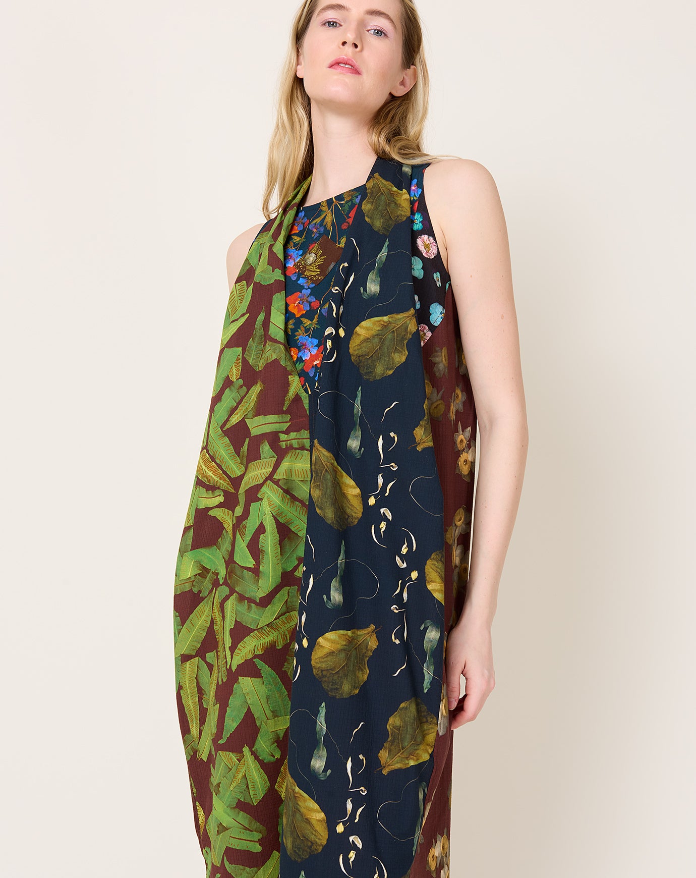 Anntian Wrap Dress in PRINT Z Flower Power