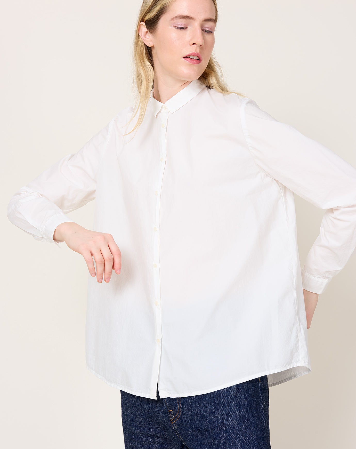 apuntob Cotton Poplin Shirt in Milk