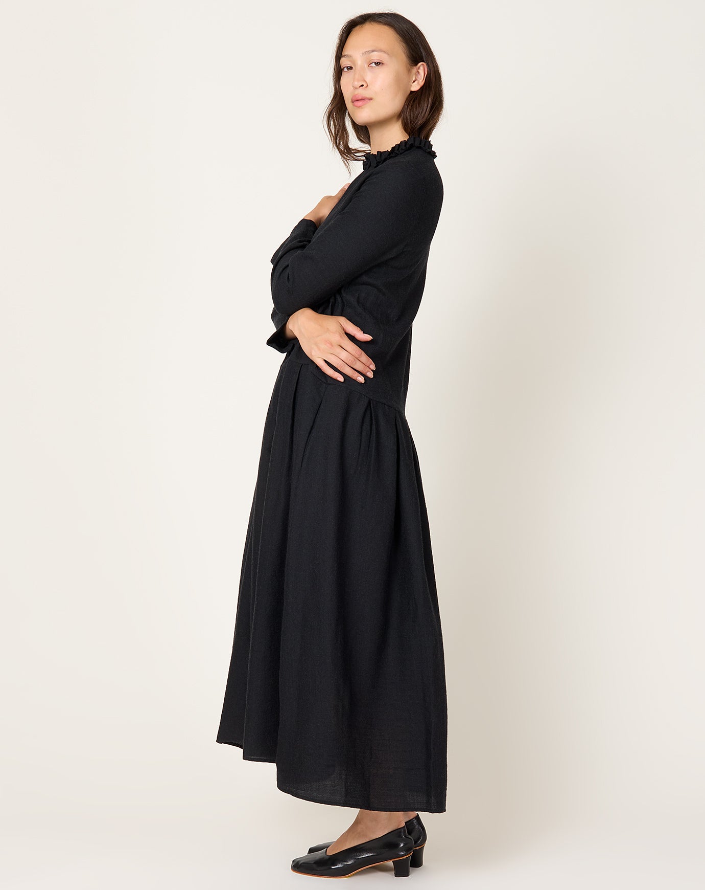 apuntob Light Wool Shirtdress in Nero