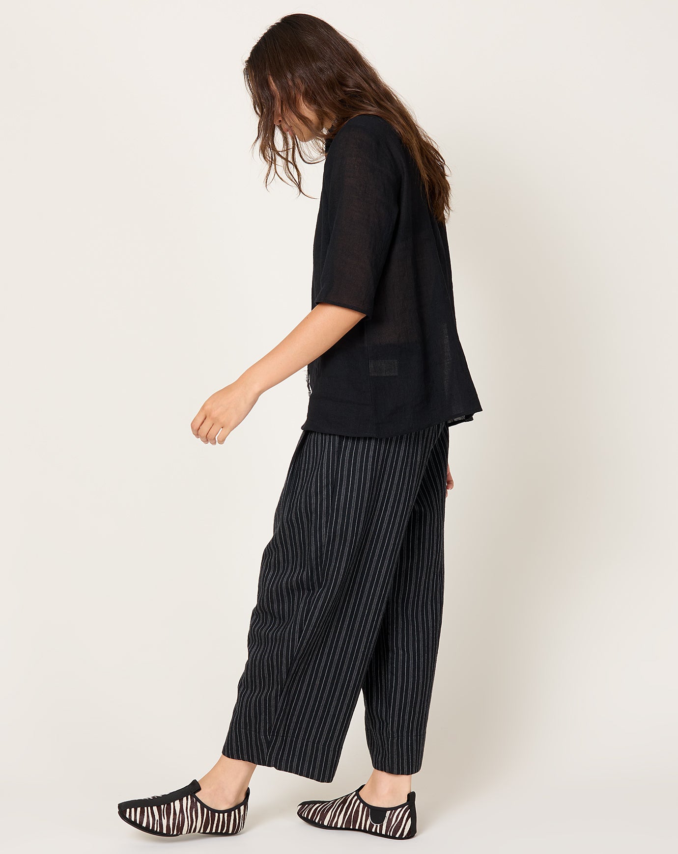 apuntob Rouched Gauze Shirt in Nero