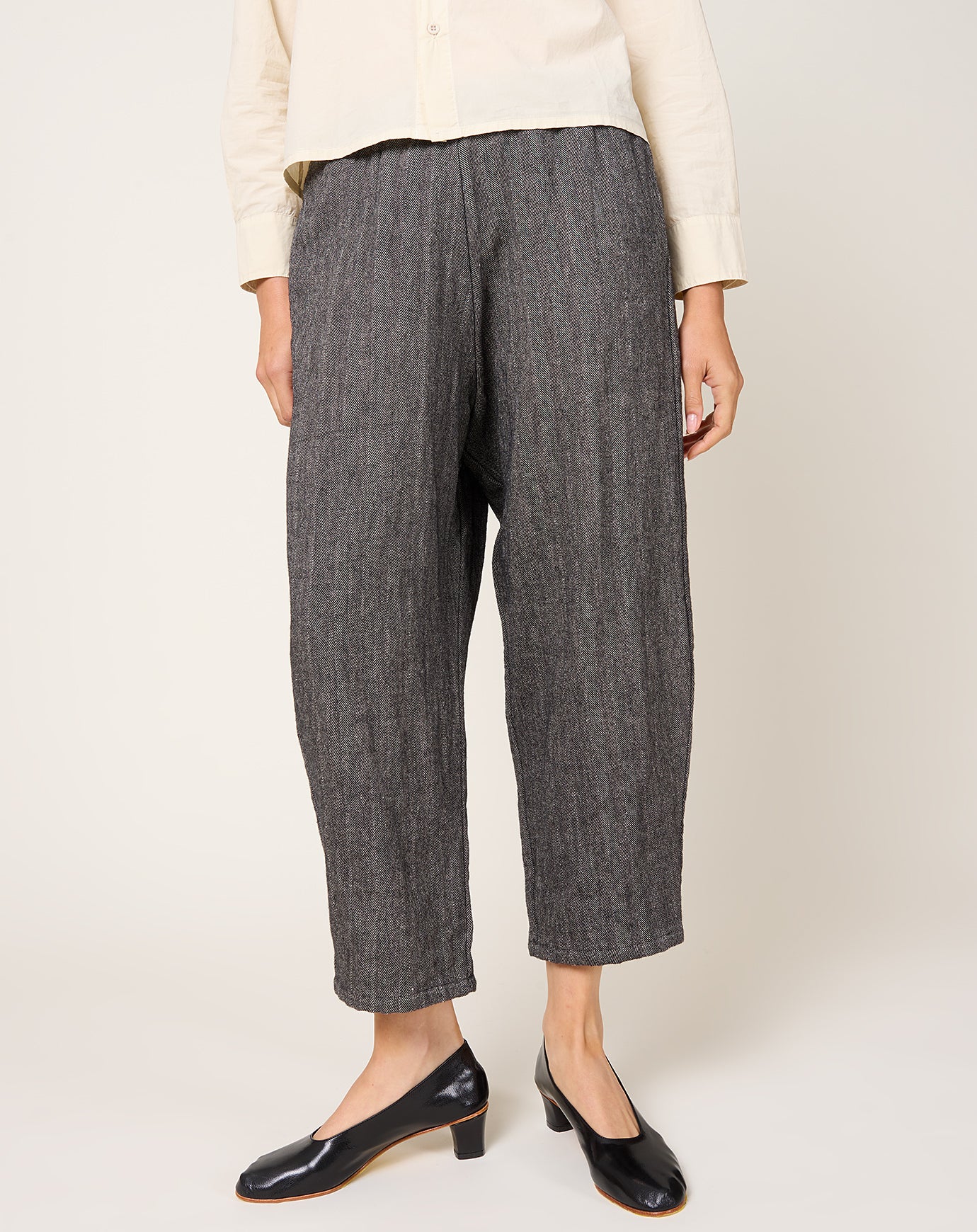 apuntob Herringbone Pinstripe Trouser in Ecru & Black
