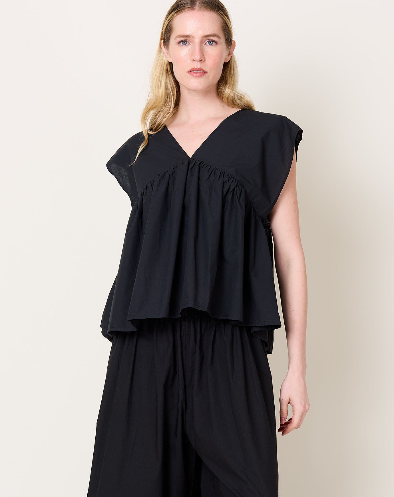 Baserange Cable Top in Black