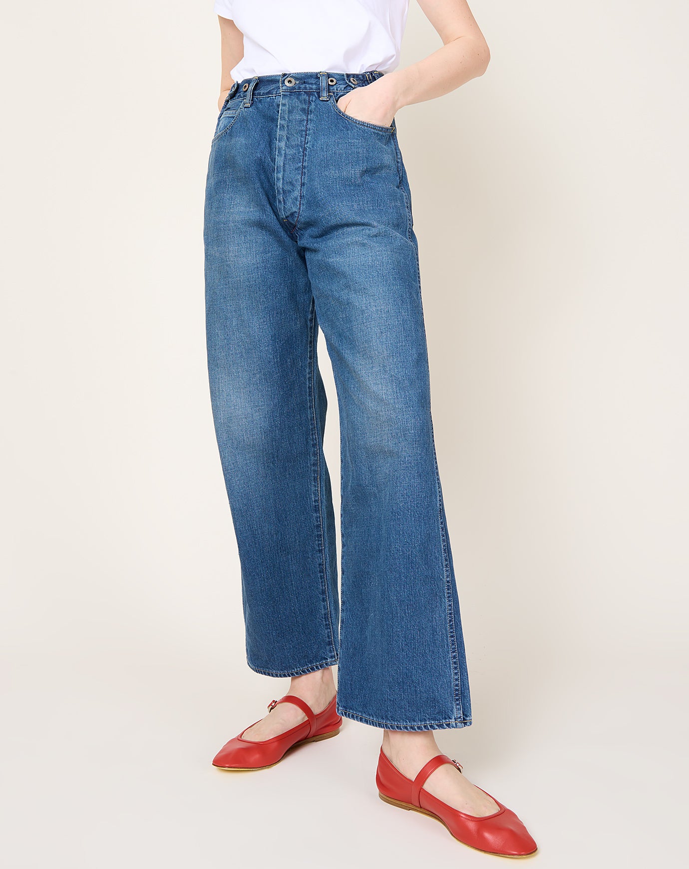 Chimala Adjustable Waist Denim Pants in Medium Wash