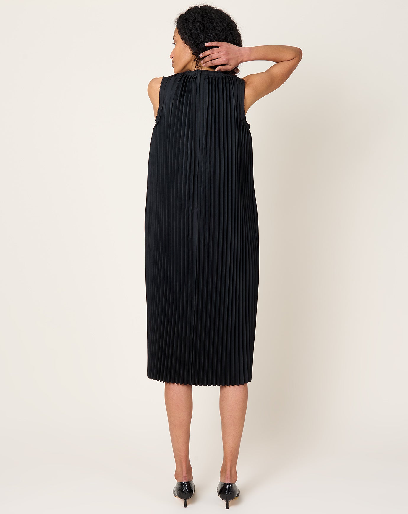 Comme des Garçons Comme des Garçons Dimmensional Pleat Dress in Black