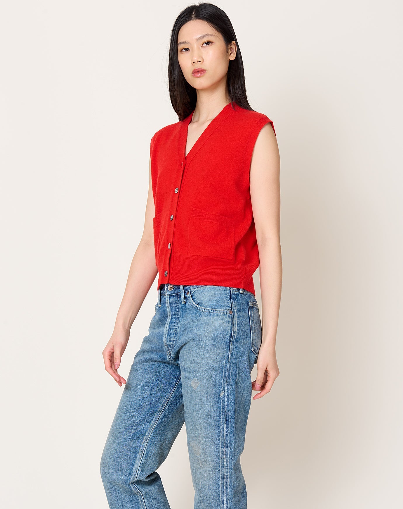 Demylee Juni Vest in Scarlet