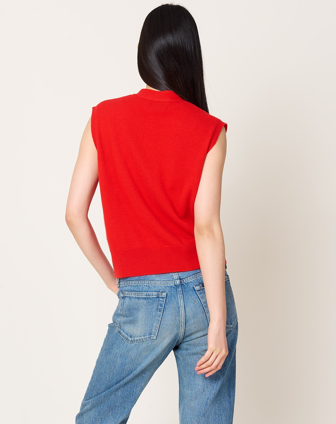 Demylee Juni Vest in Scarlet