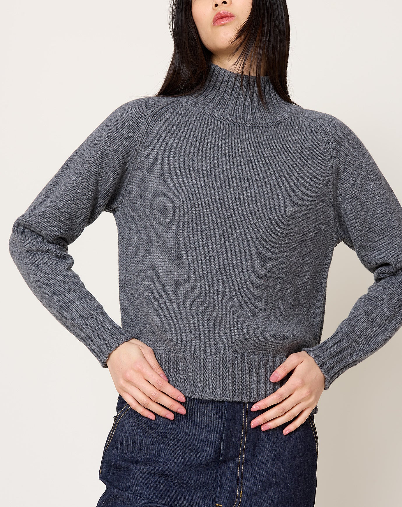 Demylee Kaitlyn Sweater in Dark Heather Grey