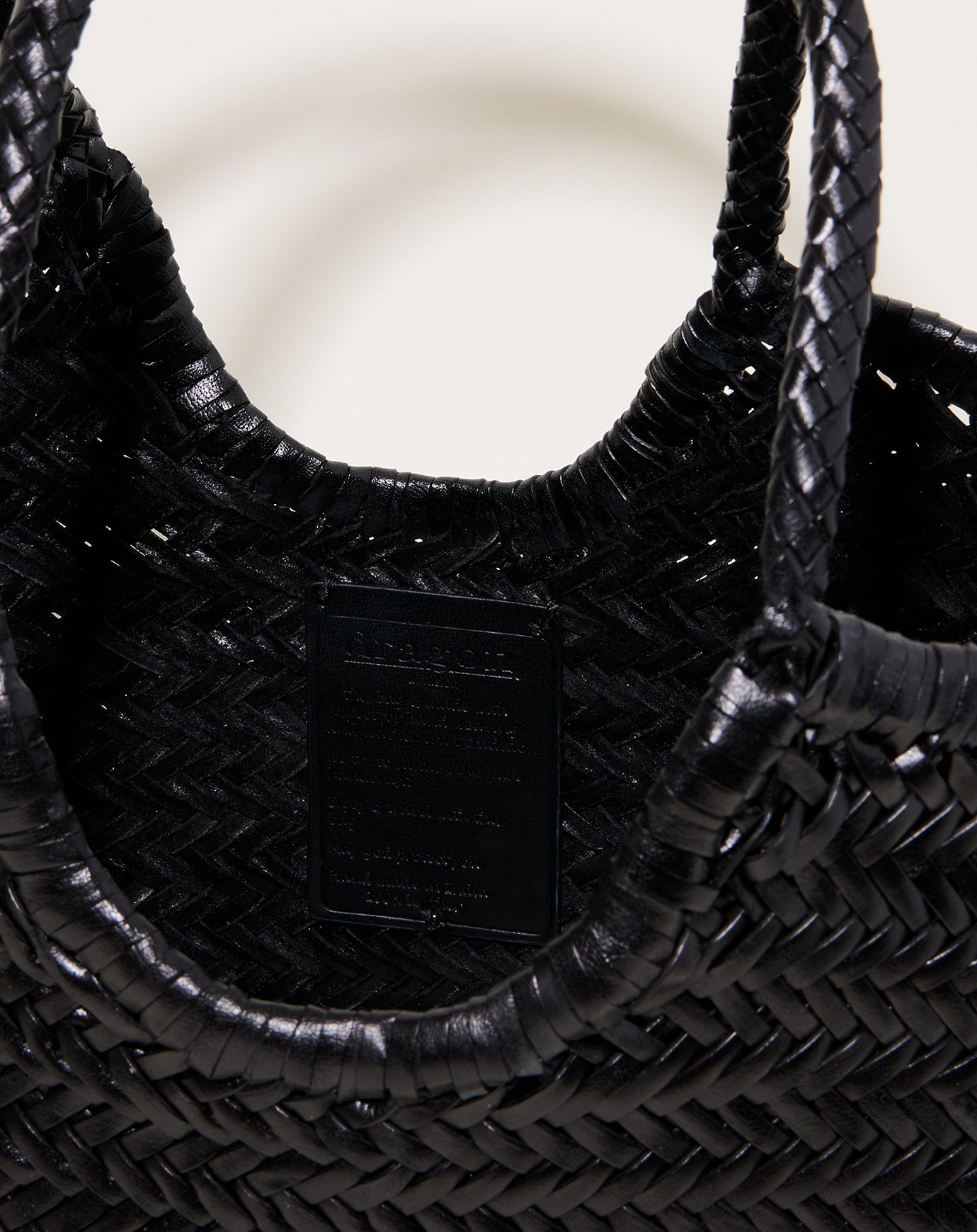 Dragon Diffusion Nantucket Basket in Black