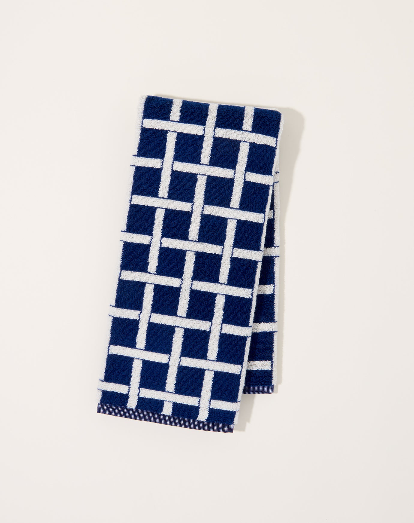 Dusen Dusen Navy Pattern Tabby Hand Towel