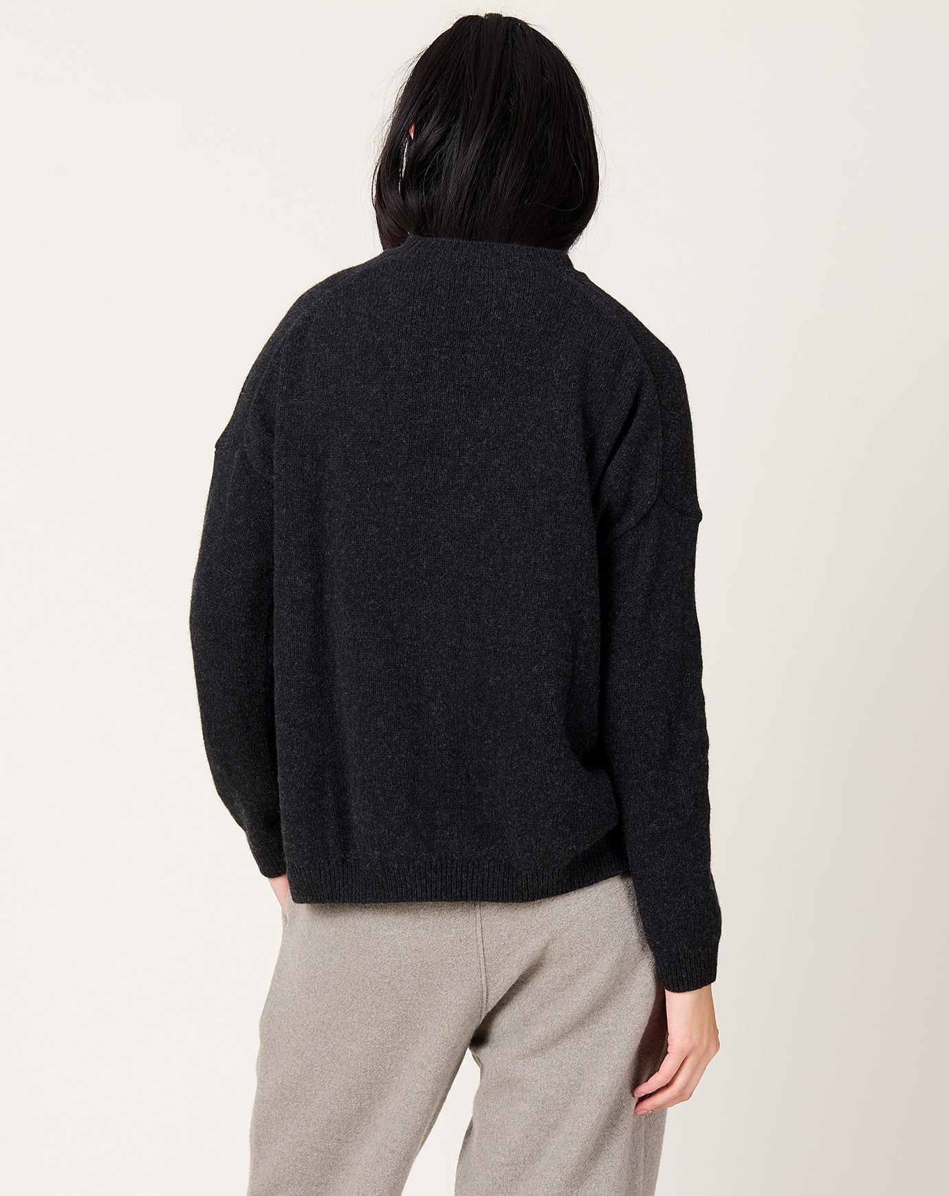 evam eva Wool Fox Pullover in Charcoal