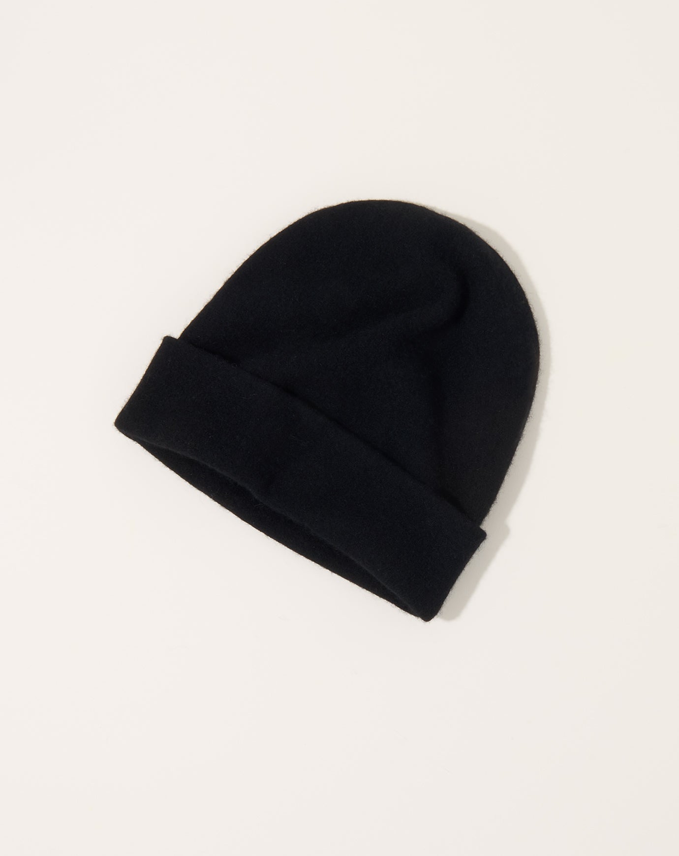 Frenckenberger Cropped Beanie in Black