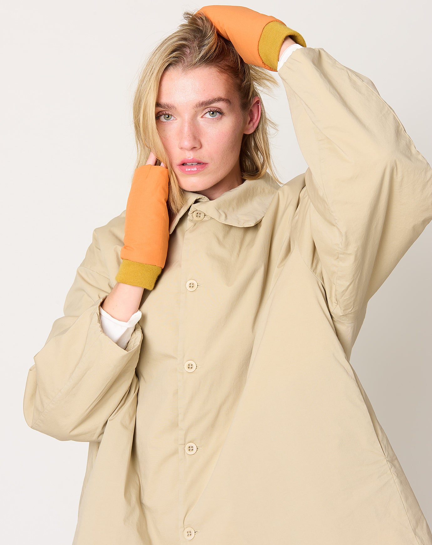 Frenckenberger Puffed Mittens in Orange