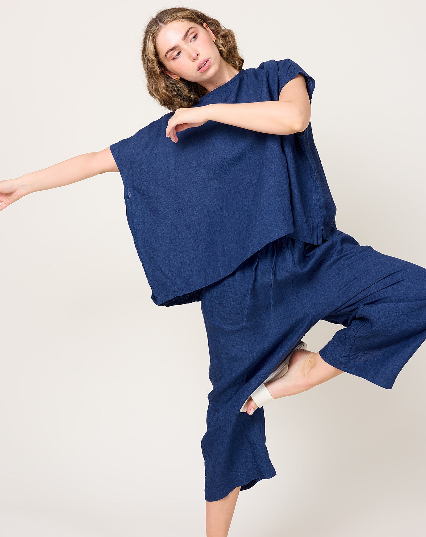 Ichi Antiquités Indigo Linen Pullover Blouse