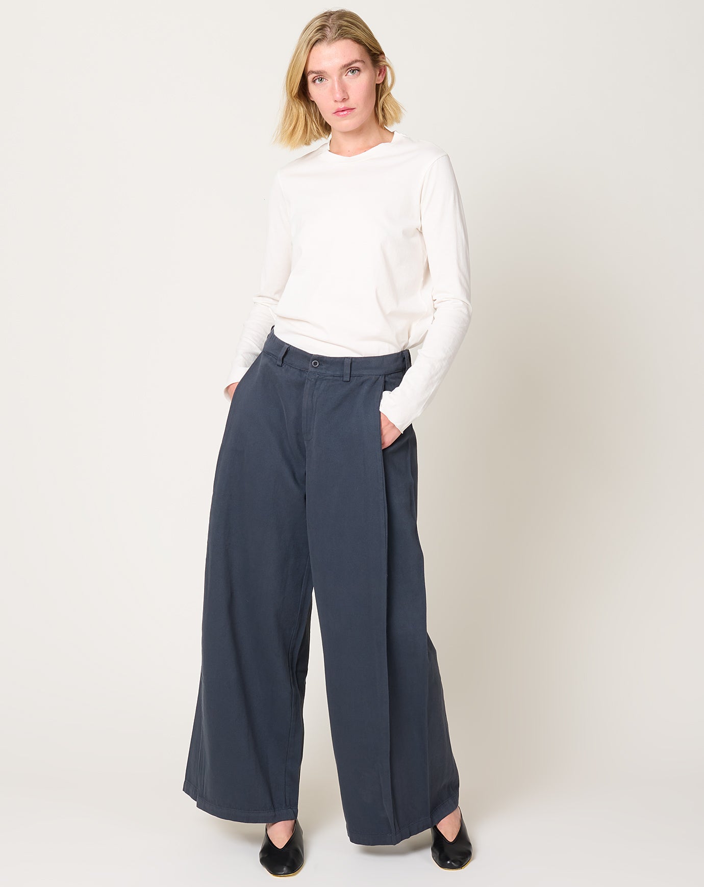 Labo.Art Diagonale Pant in Grafite