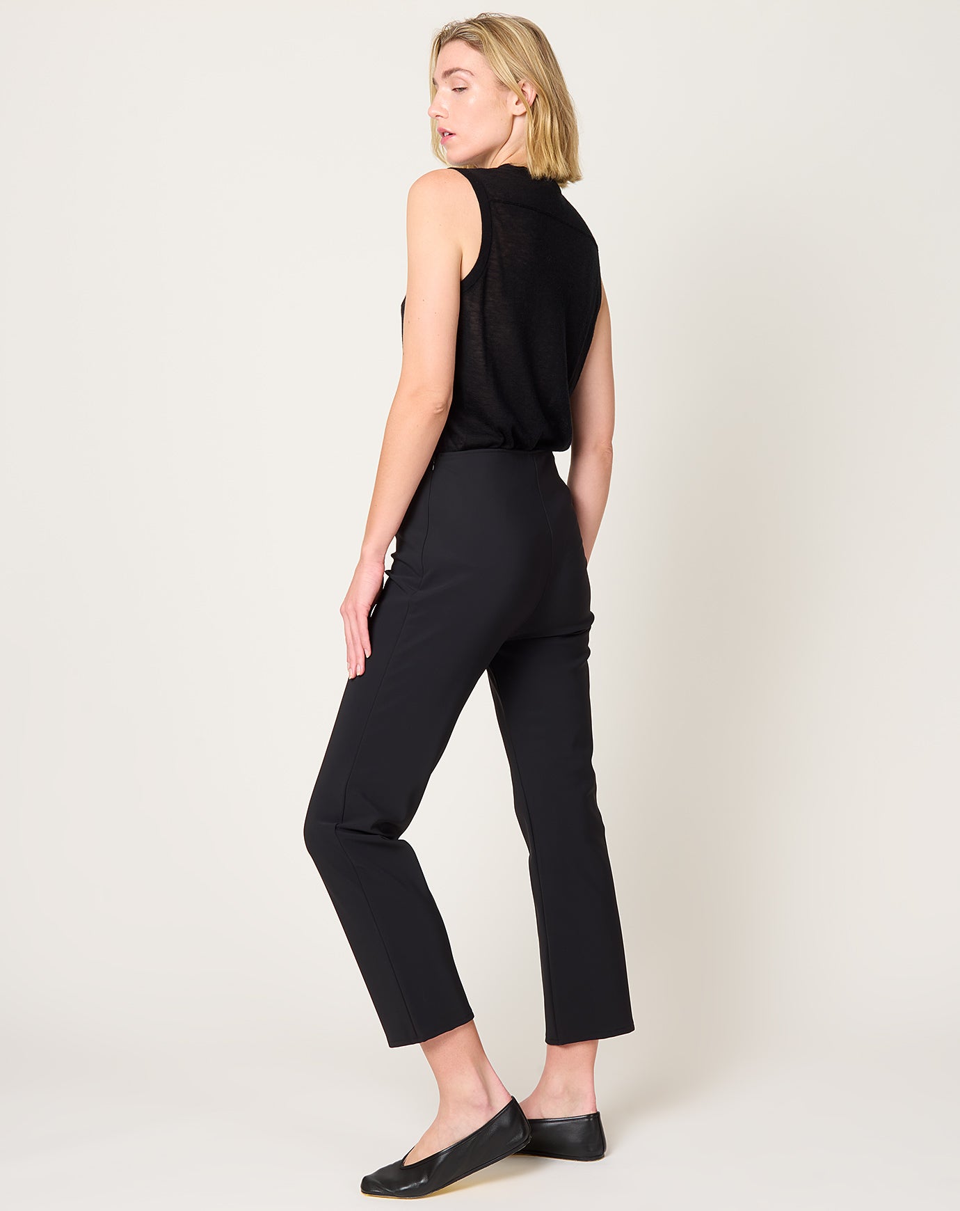 Róhe Cigarette Scuba Trousers in Black