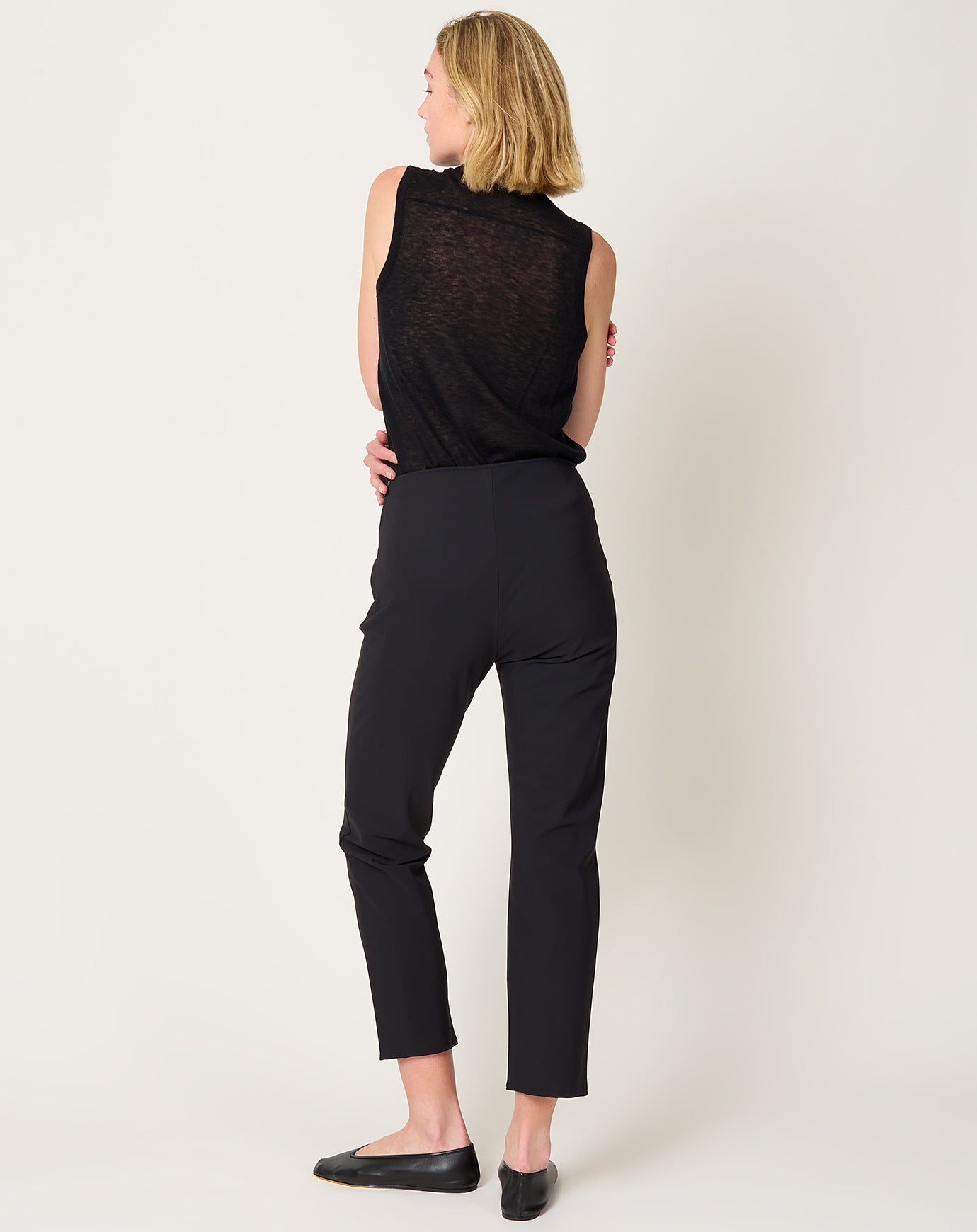 Róhe Cigarette Scuba Trousers in Black