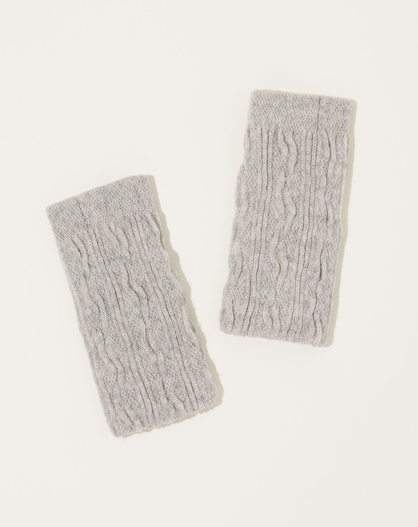 Nishiguchi Kutsushita Wool Hand Warmers in Light Grey