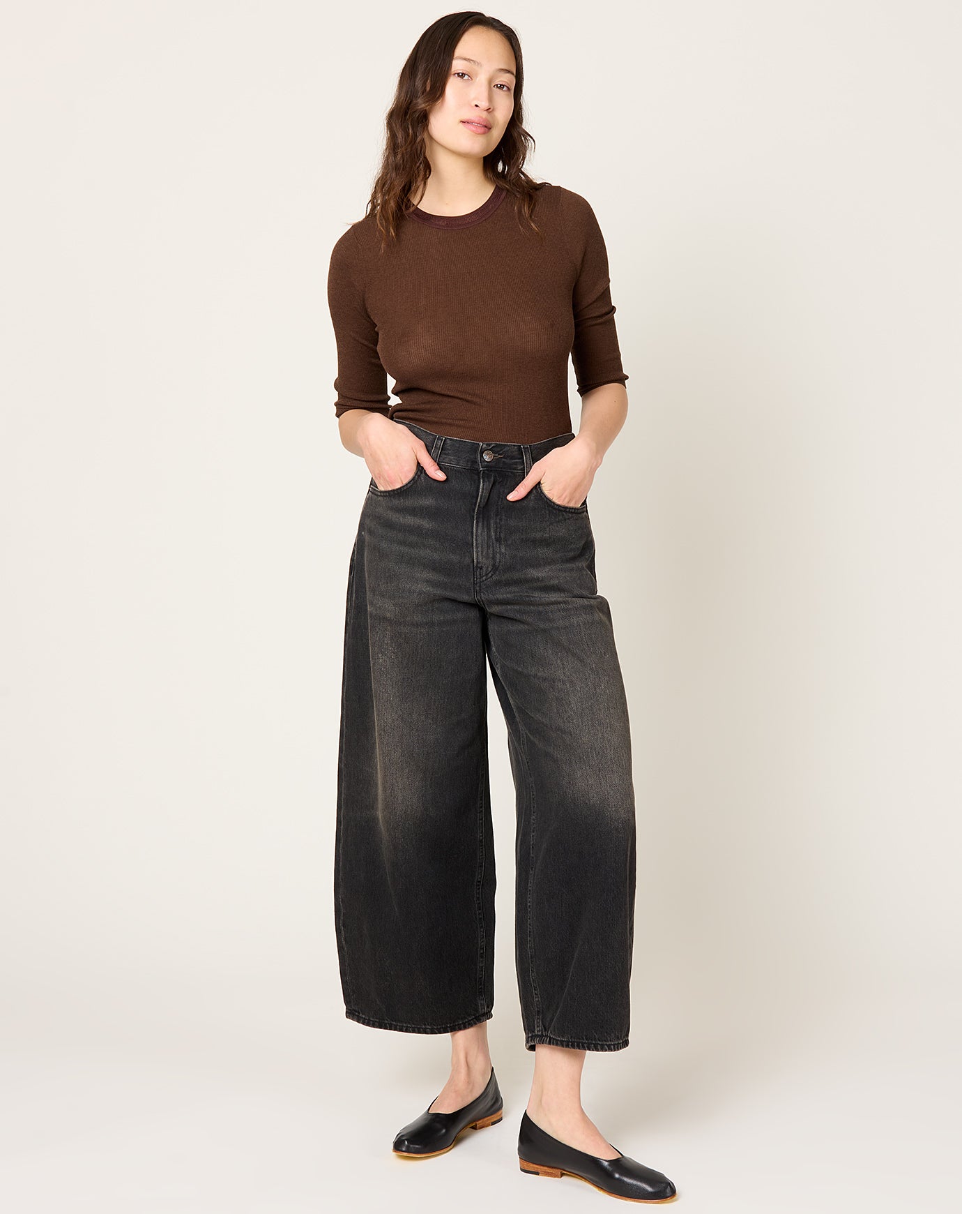 6397 Cropped Roomy Jean in Mineral Black