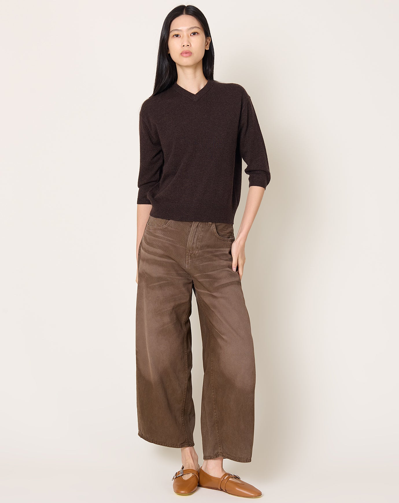 6397 Elbow V Neck in Soil