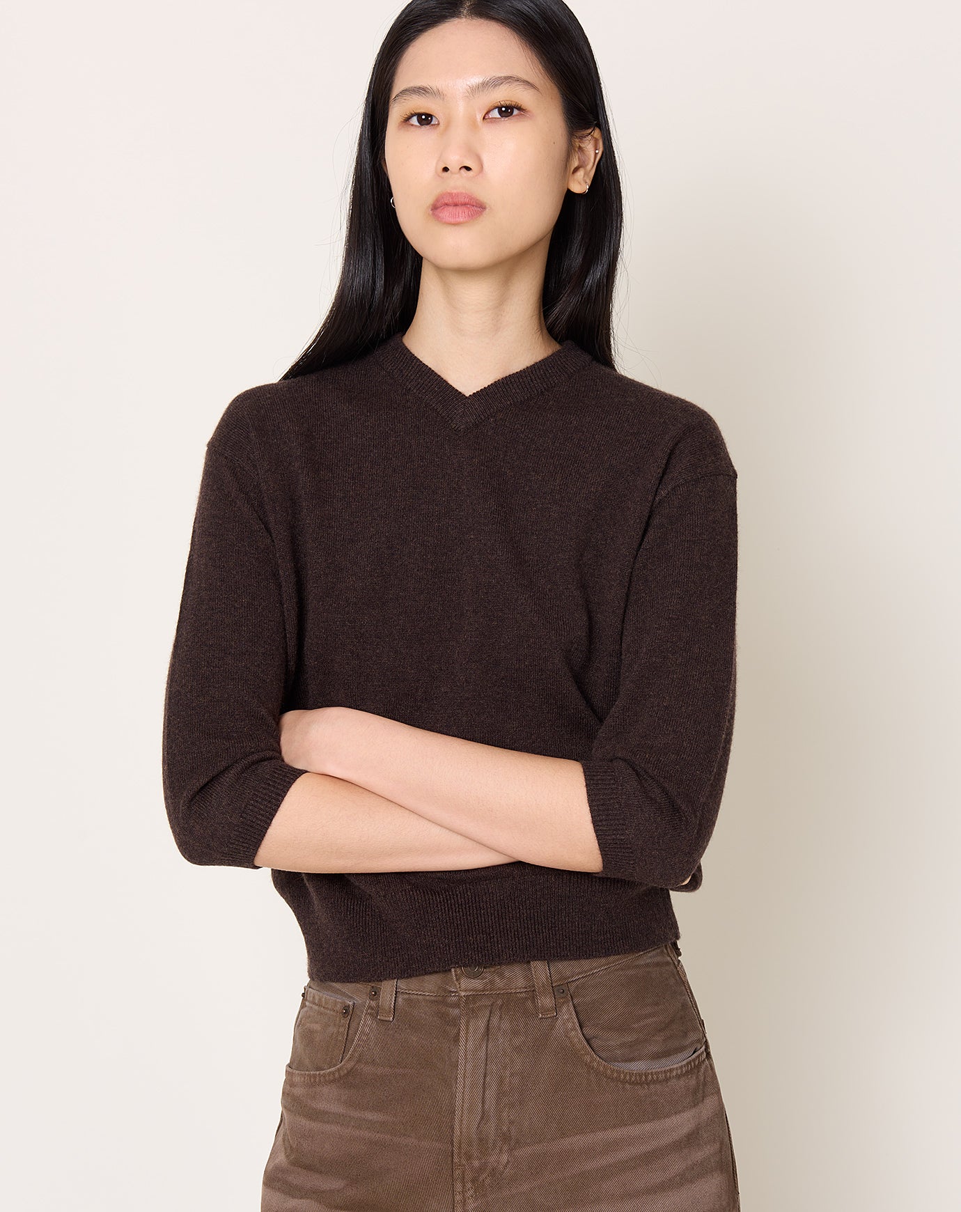 6397 Elbow V Neck in Soil