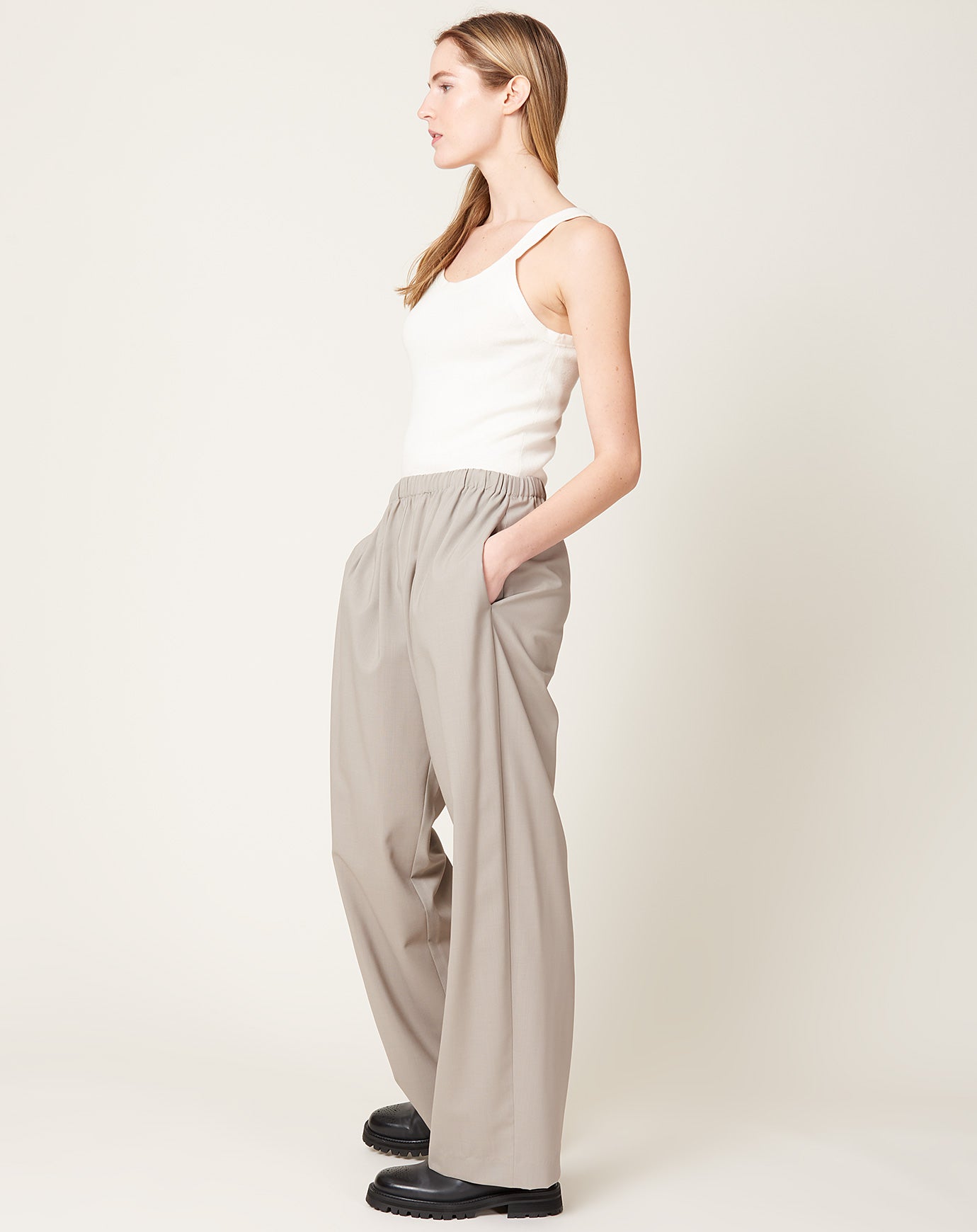 6397 Full Leg Pull-on Pant in Fog