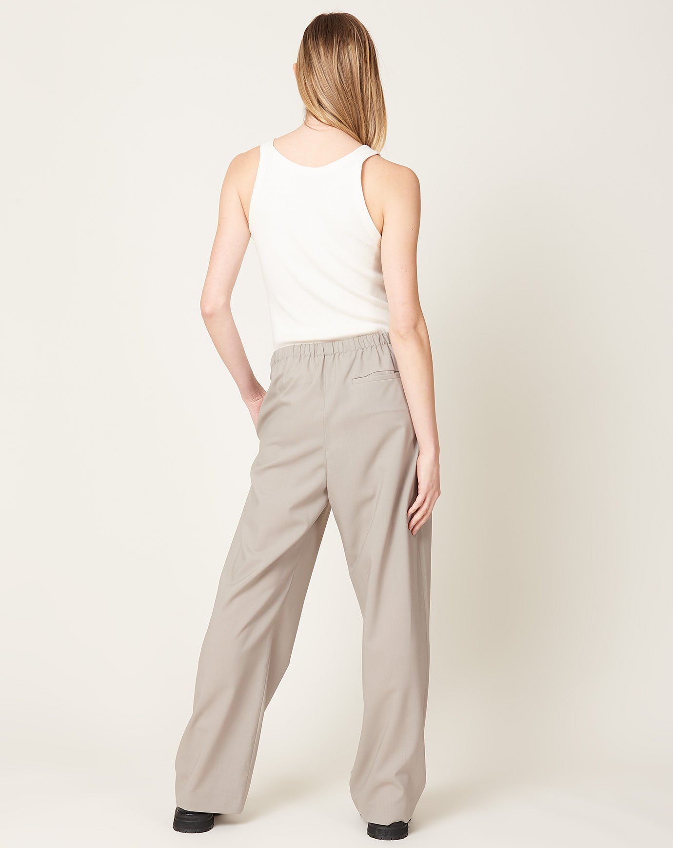 6397 Full Leg Pull-on Pant in Fog