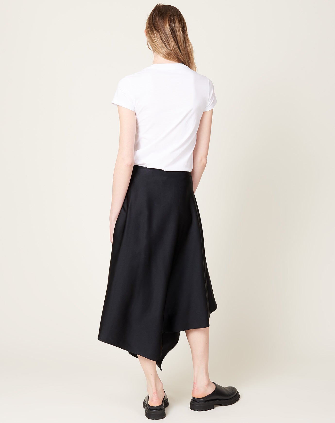 6397 Handkerchief Skirt in Black