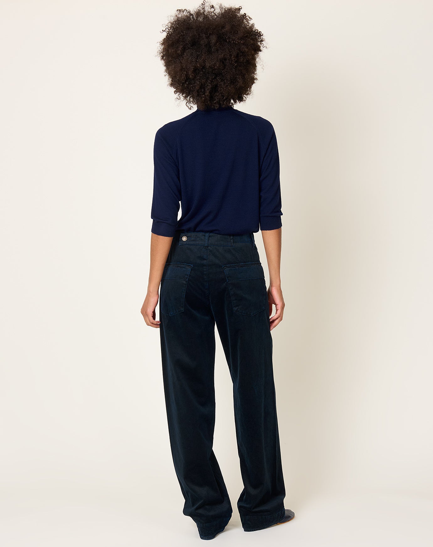 6397 Side Dart Pant in Ink