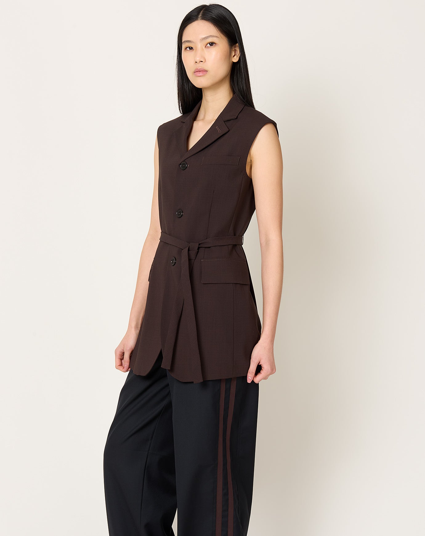 6397 Sleeveless Blazer in Brown