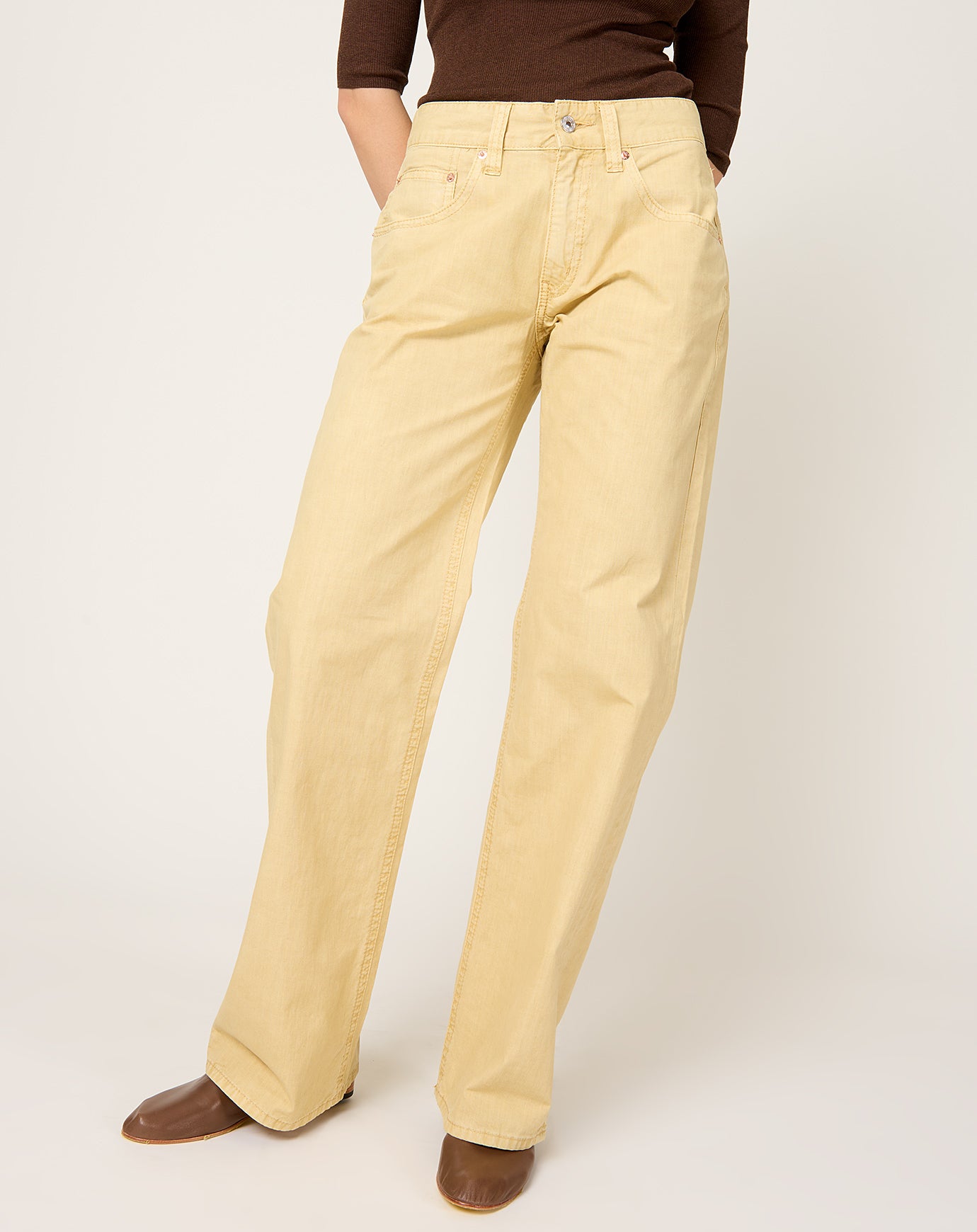 6397 Slim Bootcut Trouser in Blonde