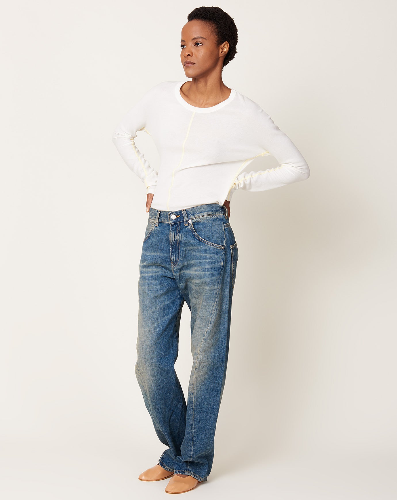 6397 Twisted Seam Jean in High Contrast