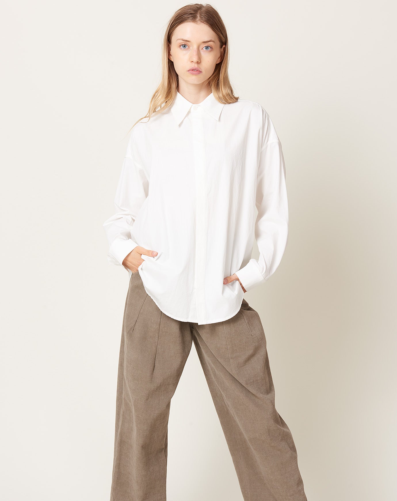 7115 by Szeki Cocoon Dress Shirt in White