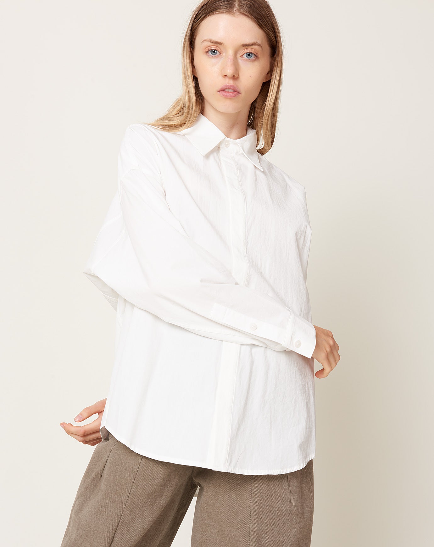 7115 by Szeki Cocoon Dress Shirt in White