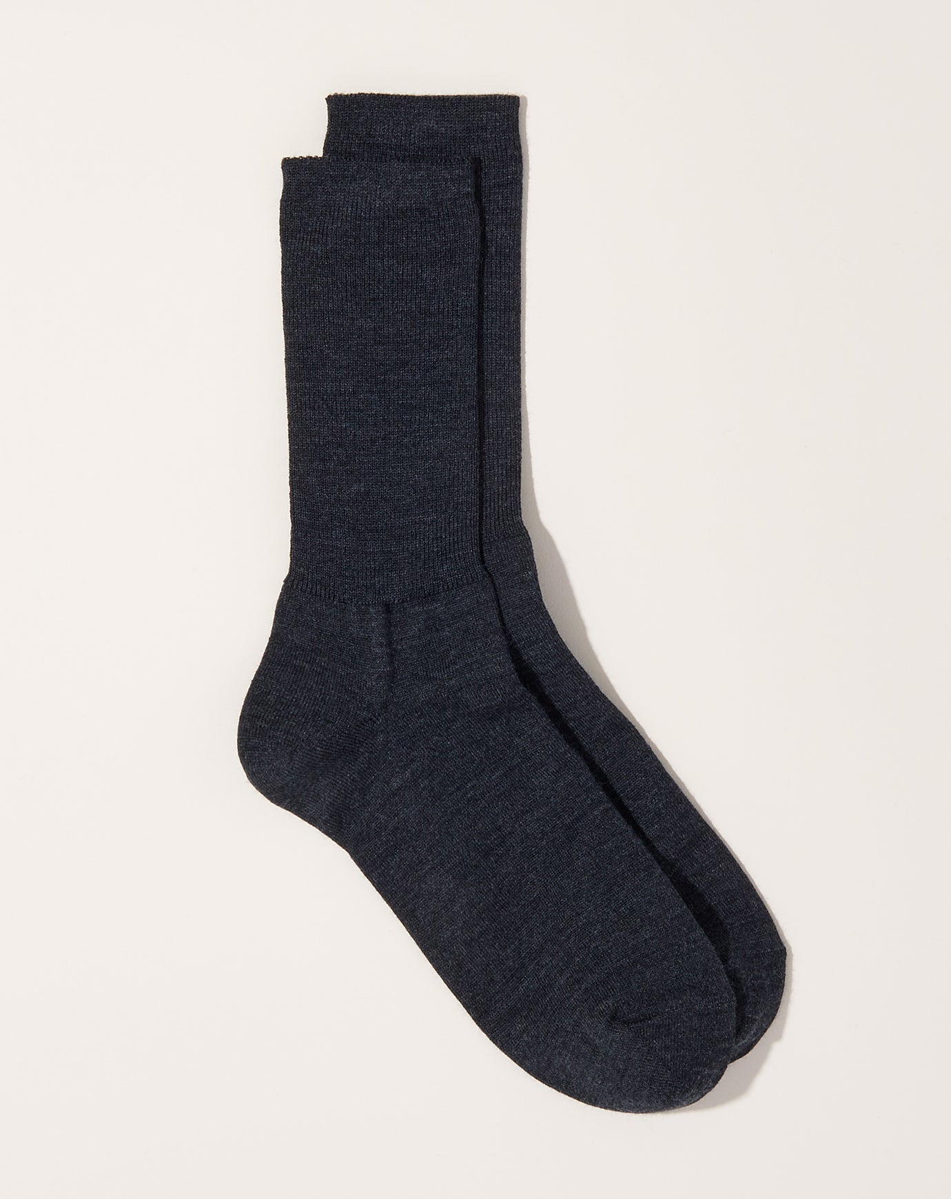 Nishiguchi Kutsushita Hakne Merino Wool Ribbed Socks in Charcoal