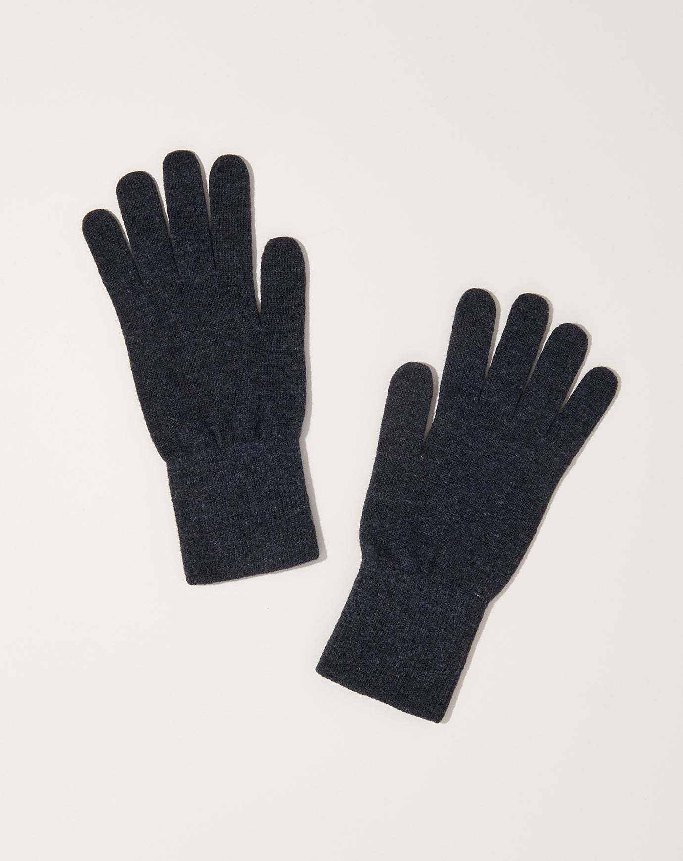 Nishiguchi Kutsushita Uruguayan Wool Gloves in Charcoal