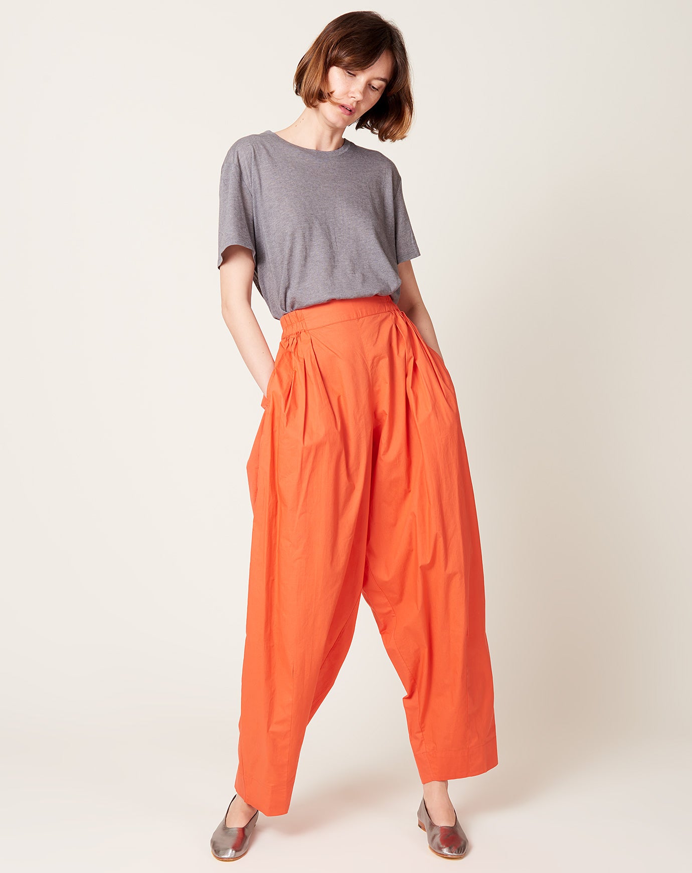 Anaak Jai Pleated Pants in Rouge Orange