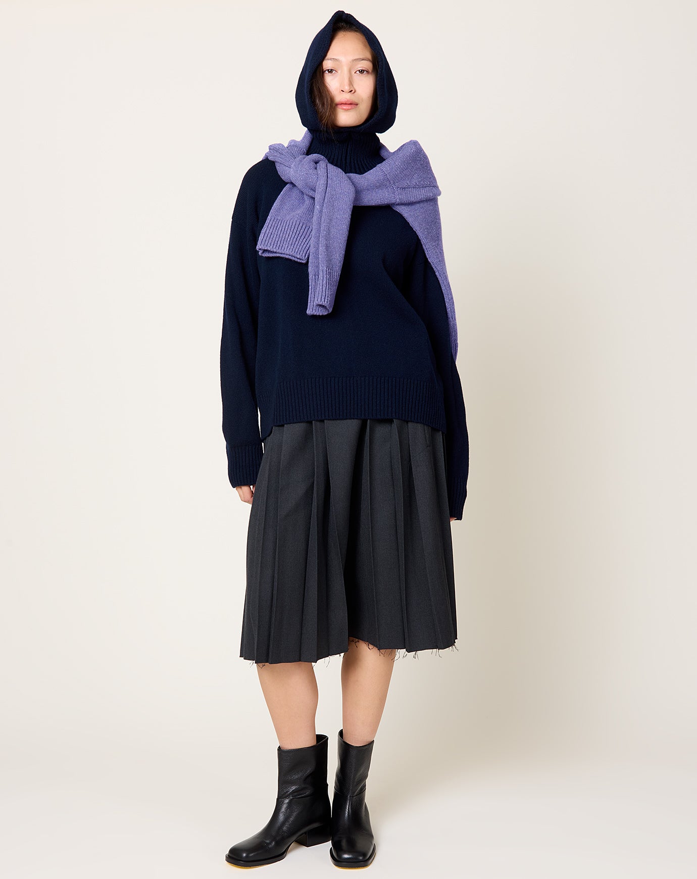 &Daughter Hand Knit Hood in Navy