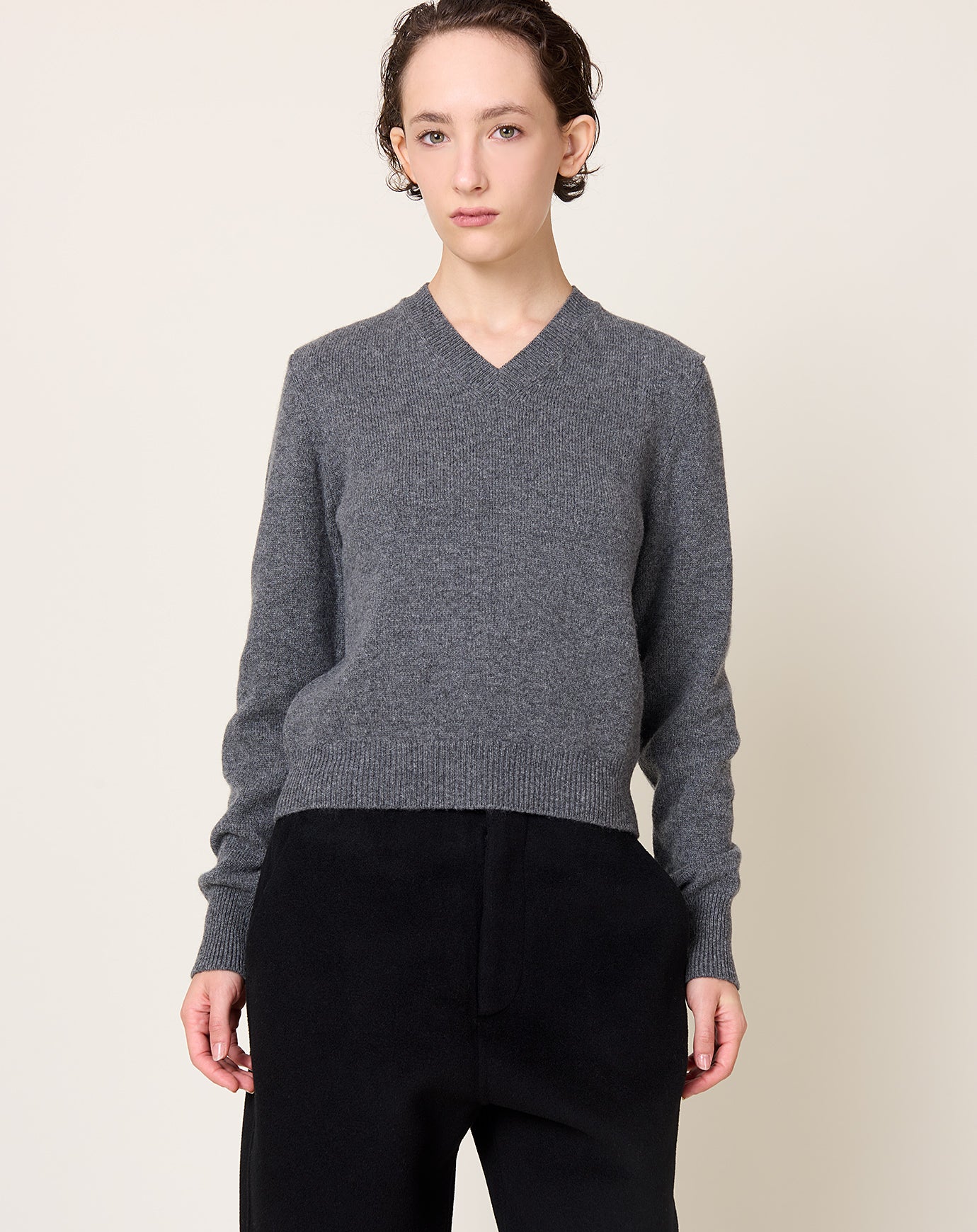 &Daughter Silgo V-Neck in Derby Grey