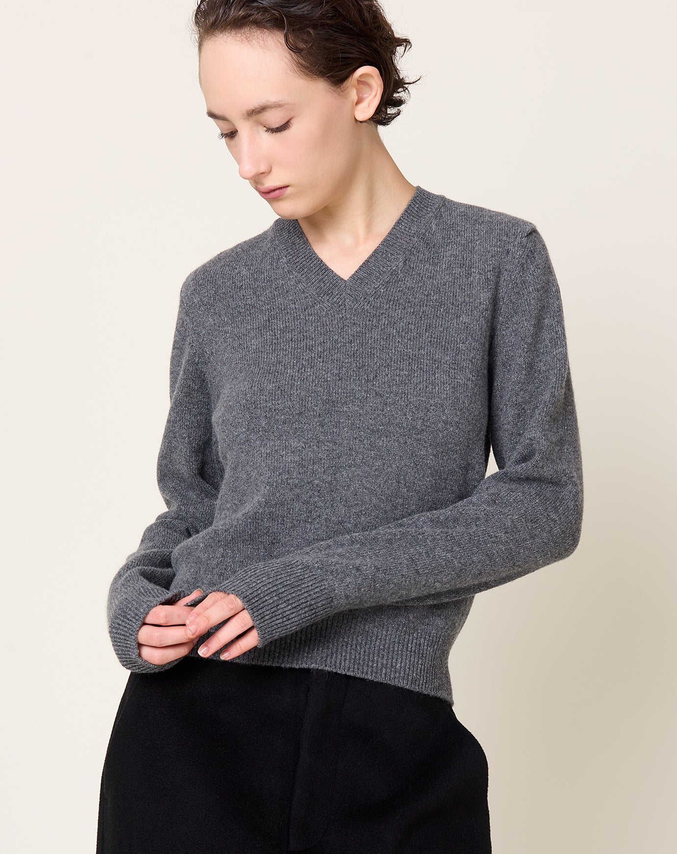 &Daughter Silgo V-Neck in Derby Grey