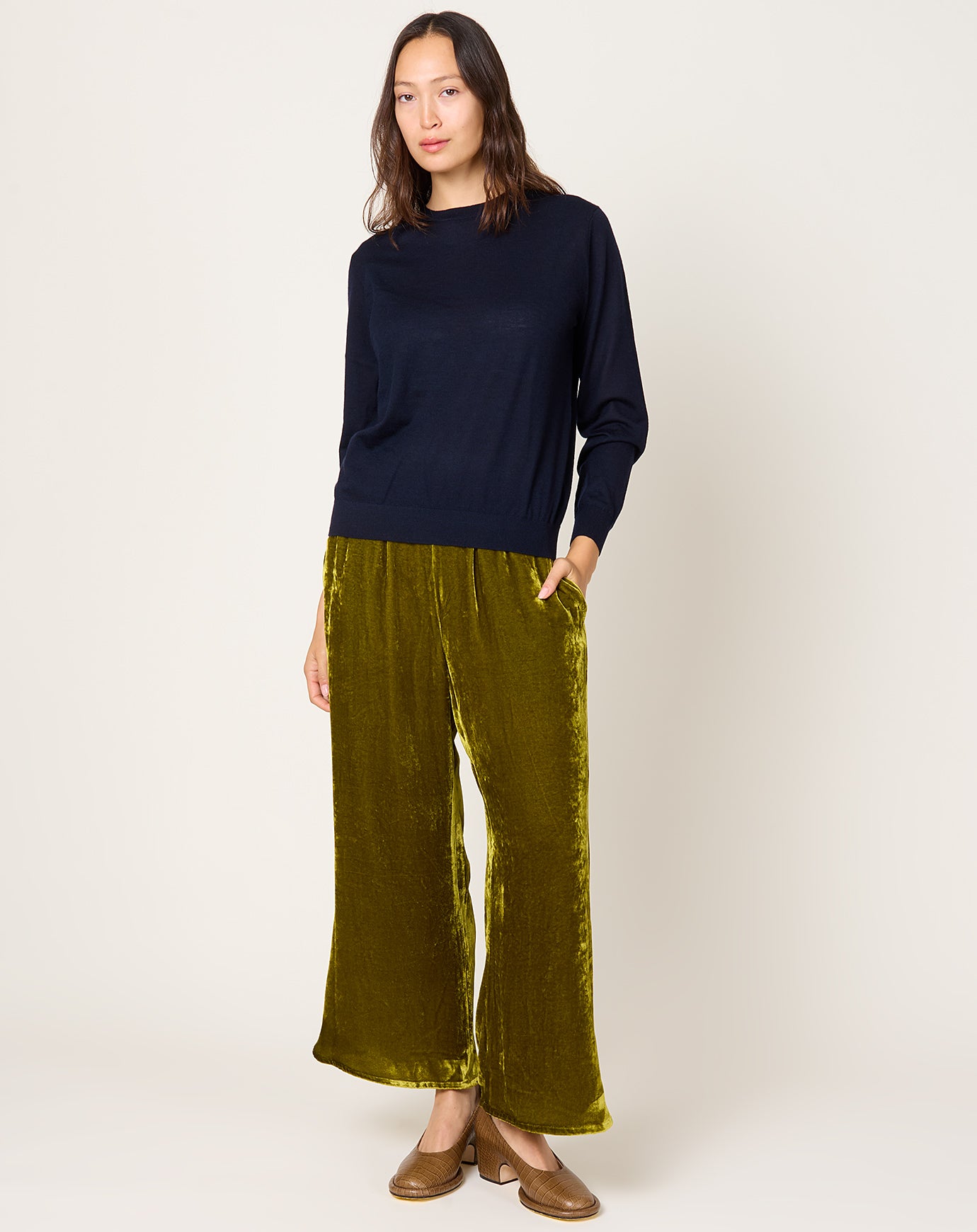 Anntian Flared Pants in Olive